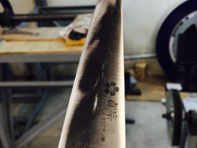 手研ぎ仕上げです