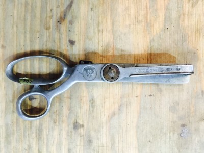 レトロな裁ちばさみ