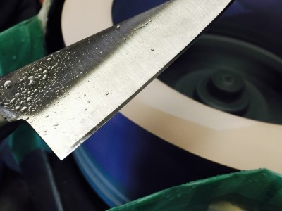 新品を研ぎます