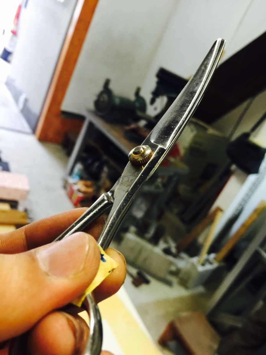 カーブシザーです